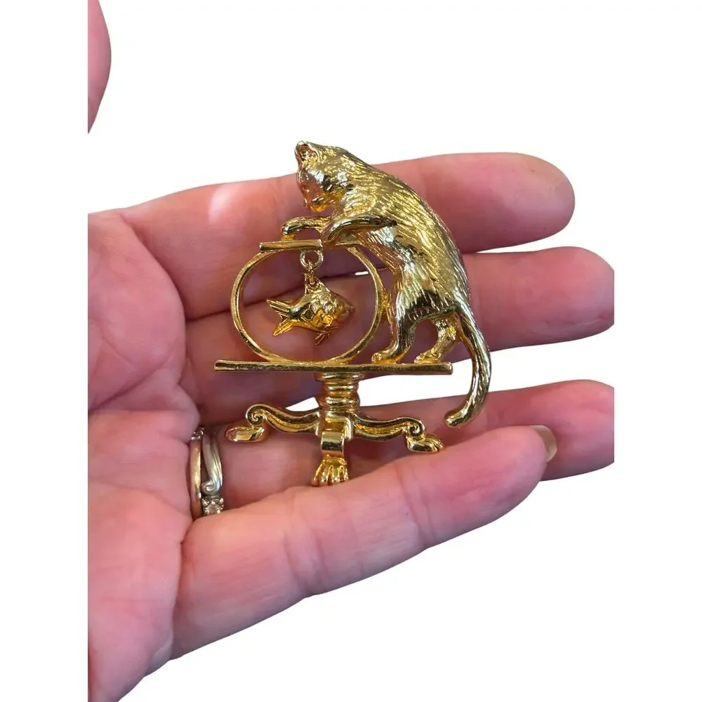 Whimsical Avon Cat & Dangling Fish Brooch Gold Tone Vintage Kitty Fishbowl Pin